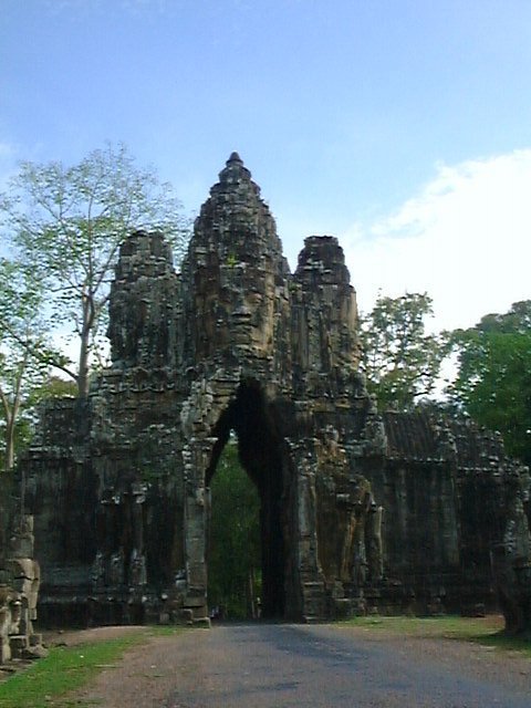 Face Tower at Angkor Thom by Aki Kuwahara