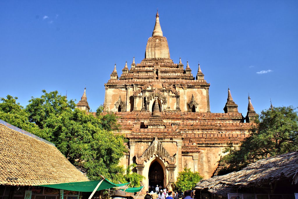 Le Temple de l'Ananda by POESIE