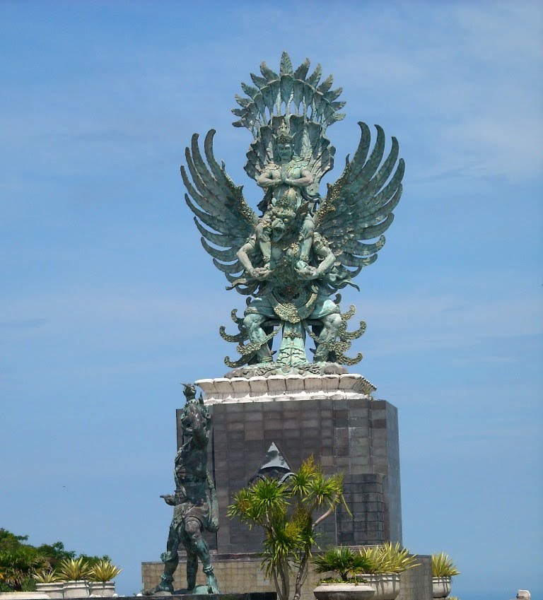 Garuda Wisnu Kencana #Pecatu Graha, Dream Land tol gate by stAr008_@ta Kondas