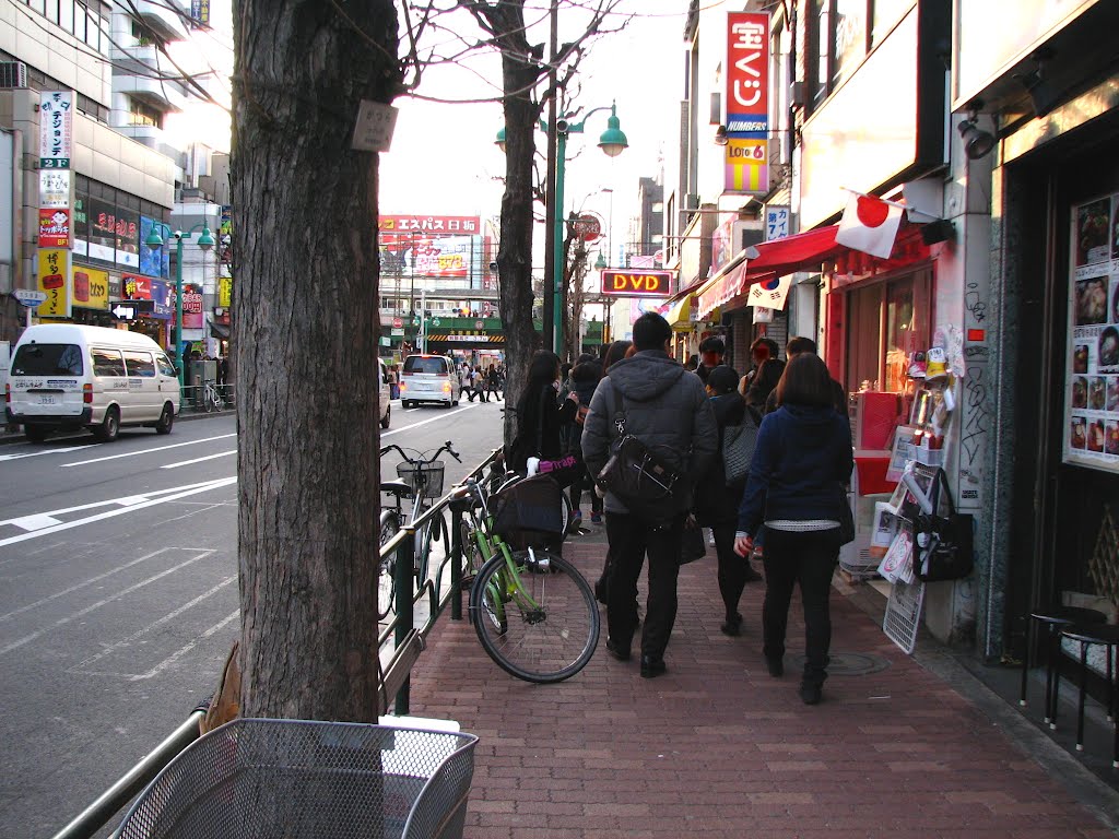 JR新大久保駅周辺 Around JR Shin Okubo Station by Grahabudayaindonesia