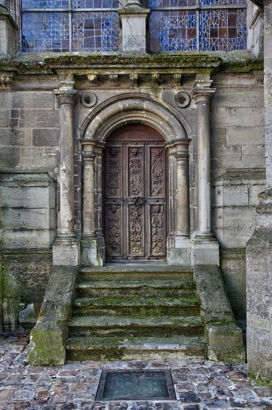 Entrée de l'église by GMV7646