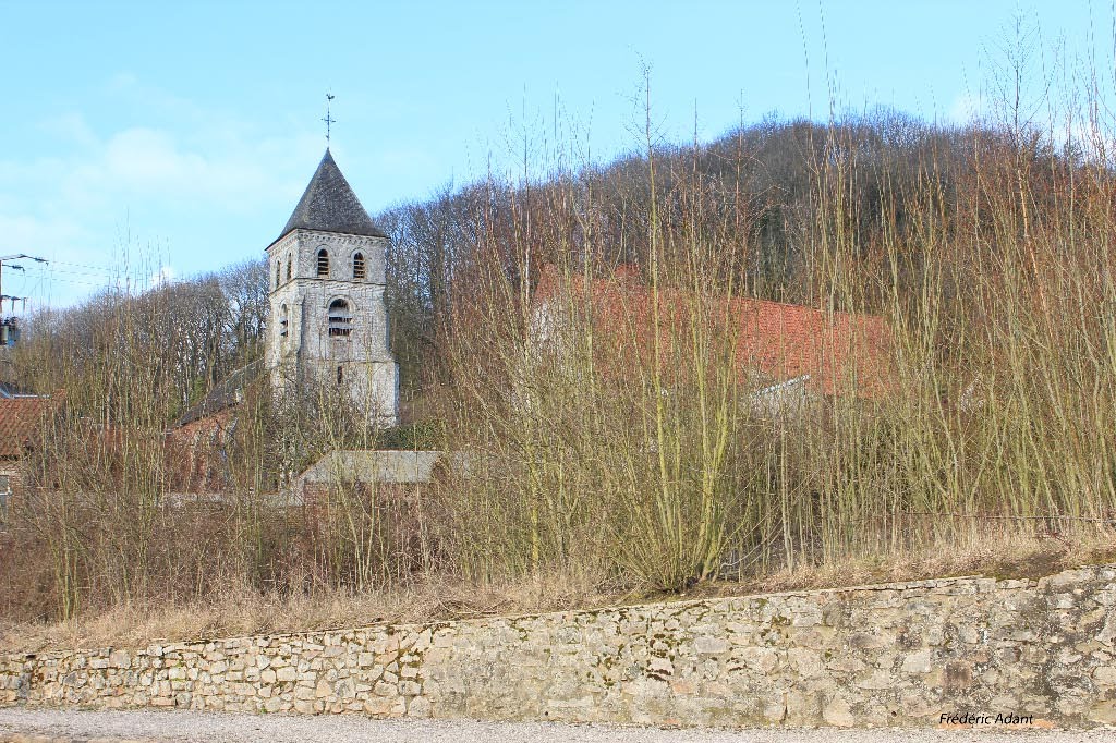 L'EGLISE DE FRESNICOURT LE DOLMEN by Frédéric Adant