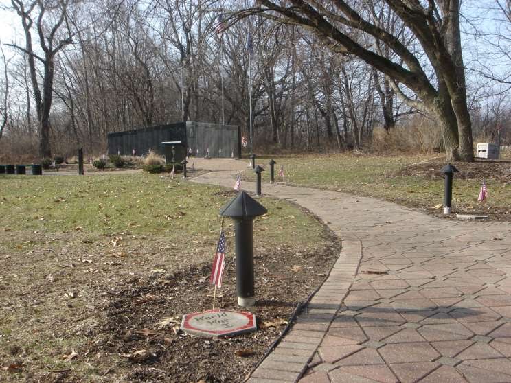 Vietnam Veterans Memorial by Shylos10