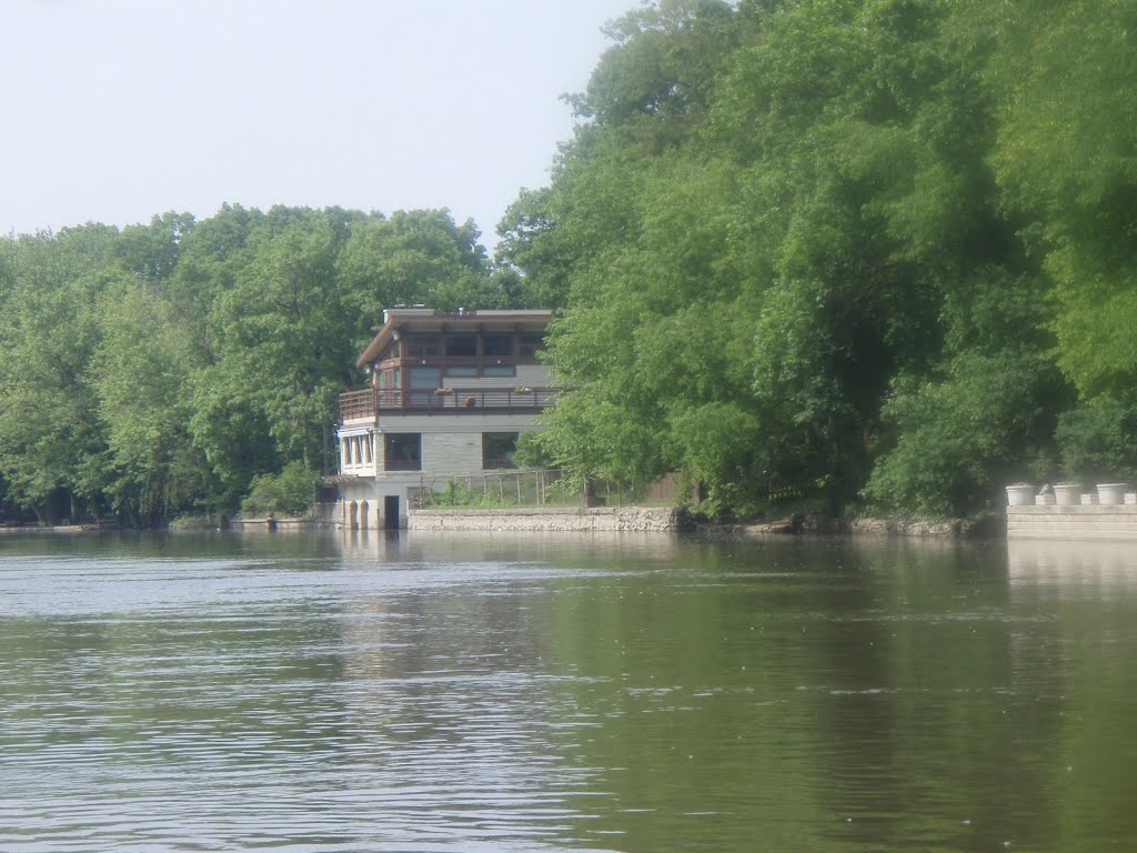 Des Plaines River House May 2010 by mrjohn