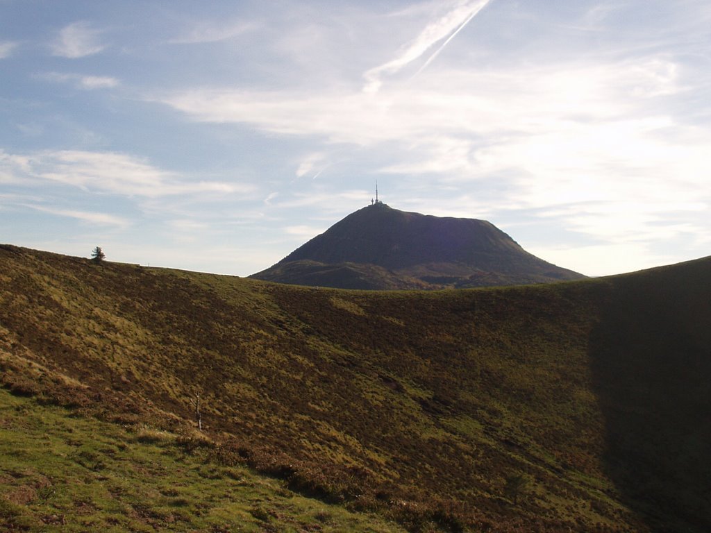 Cratère du puy de pariou by lasdou