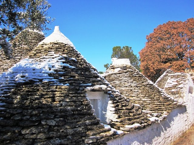 I trulli in Coreggia febbr. 2012 (particolare) by Dalla redaz. Notiz. Parr.