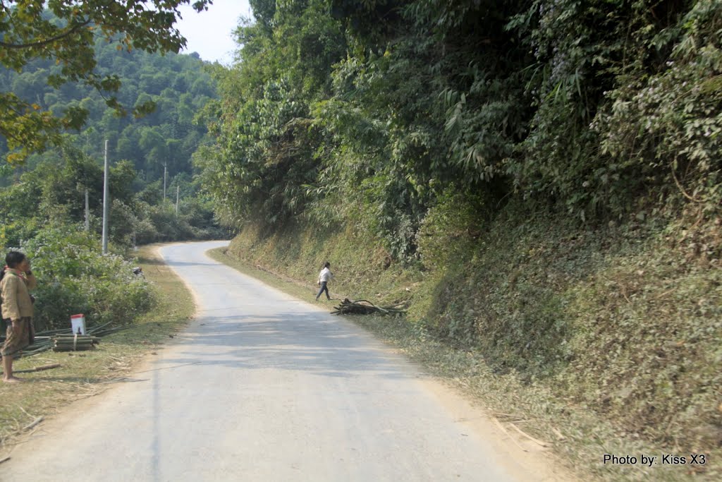 QL 217 đi cửa khẩu Na Mèo by Tuan CaNon