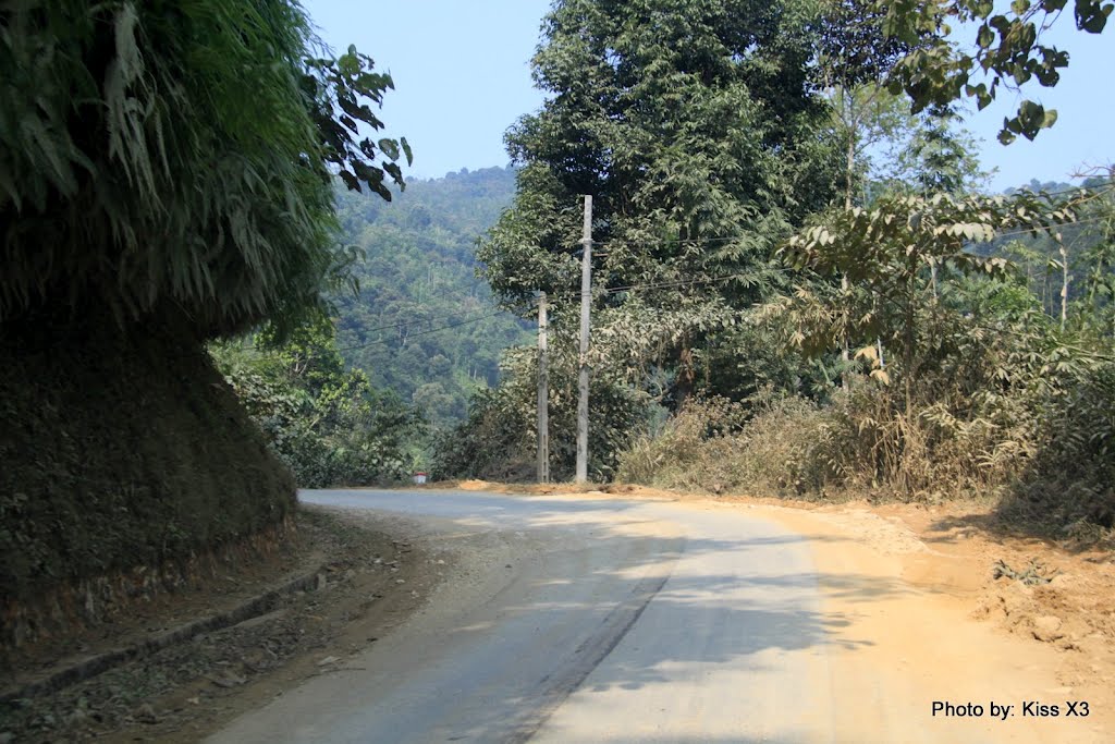 QL 217 đi cửa khẩu Na Mèo by Tuan CaNon