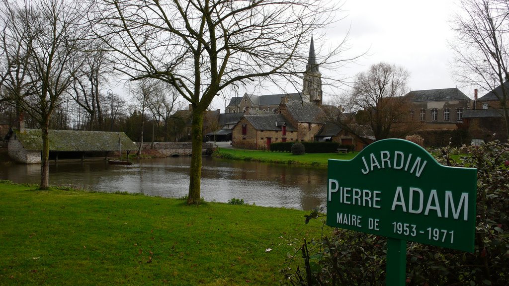 Armaillé : Le bourg vu des bords de la Verzée by Patrick ADAM