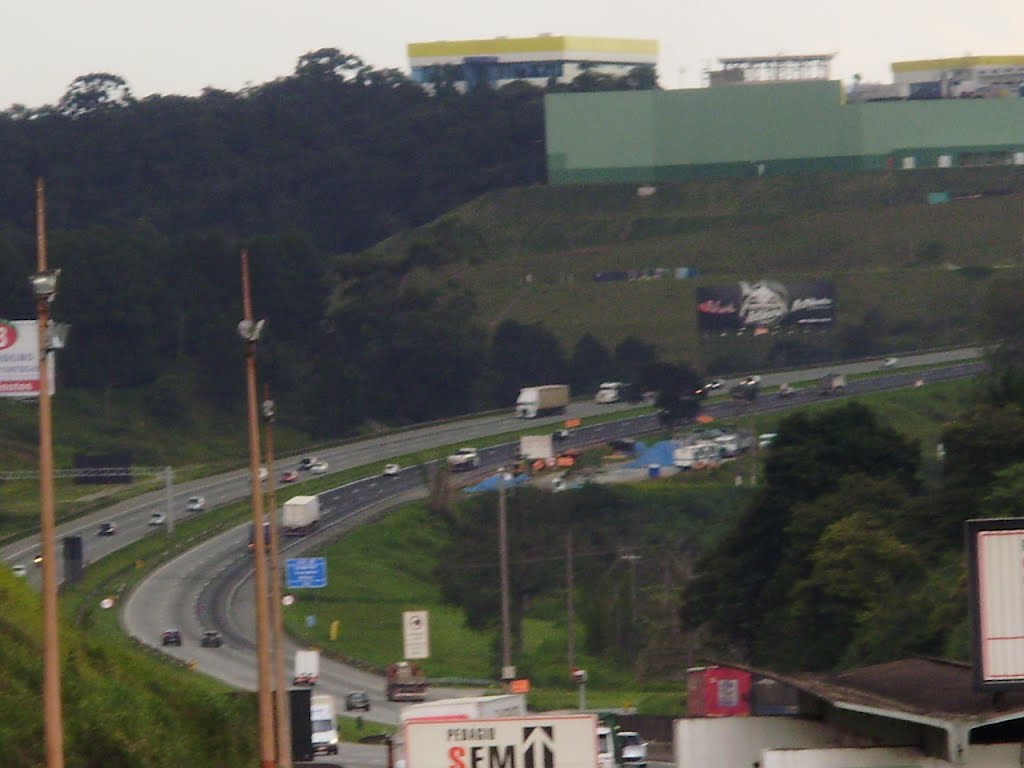 Km 33 Rodovia Castelo Branco by Ismael S.Souza