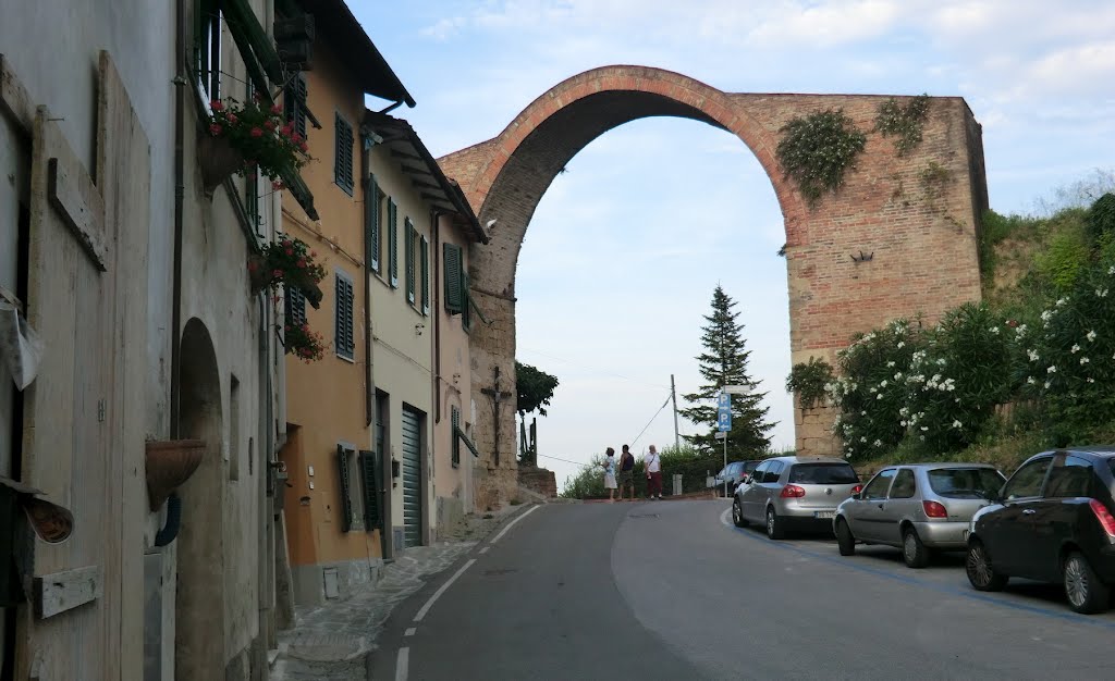 Arch of Castruccio Castracani, Montopoli in Val d'Arno, Tuscany, Italy by mattis