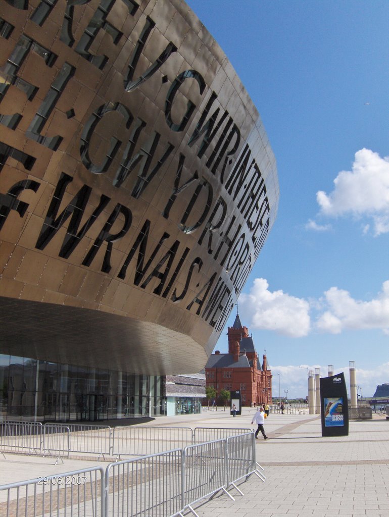 Wales Millenium Centre by Miss Ab