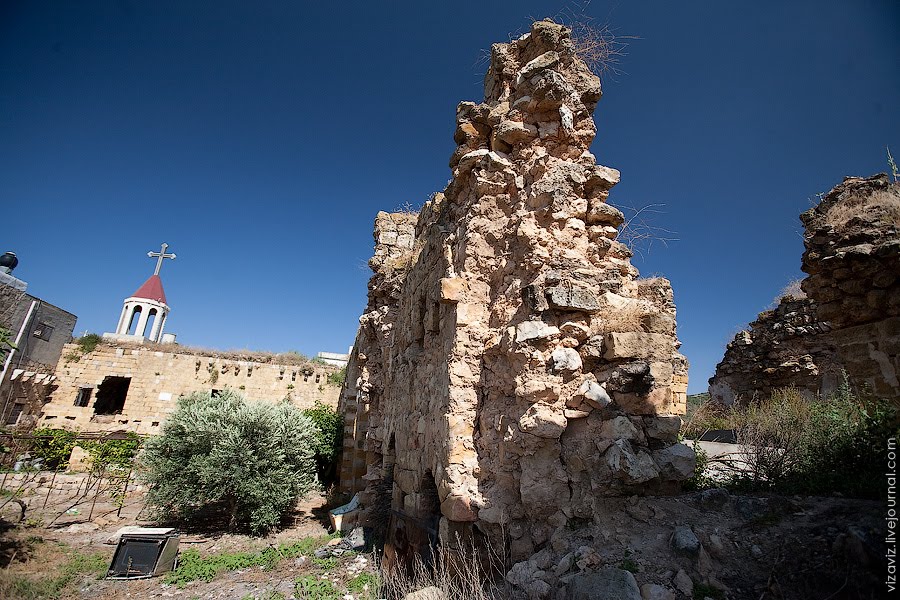 The remains of Dhaher al-Omar's castle & old church by vizAviz