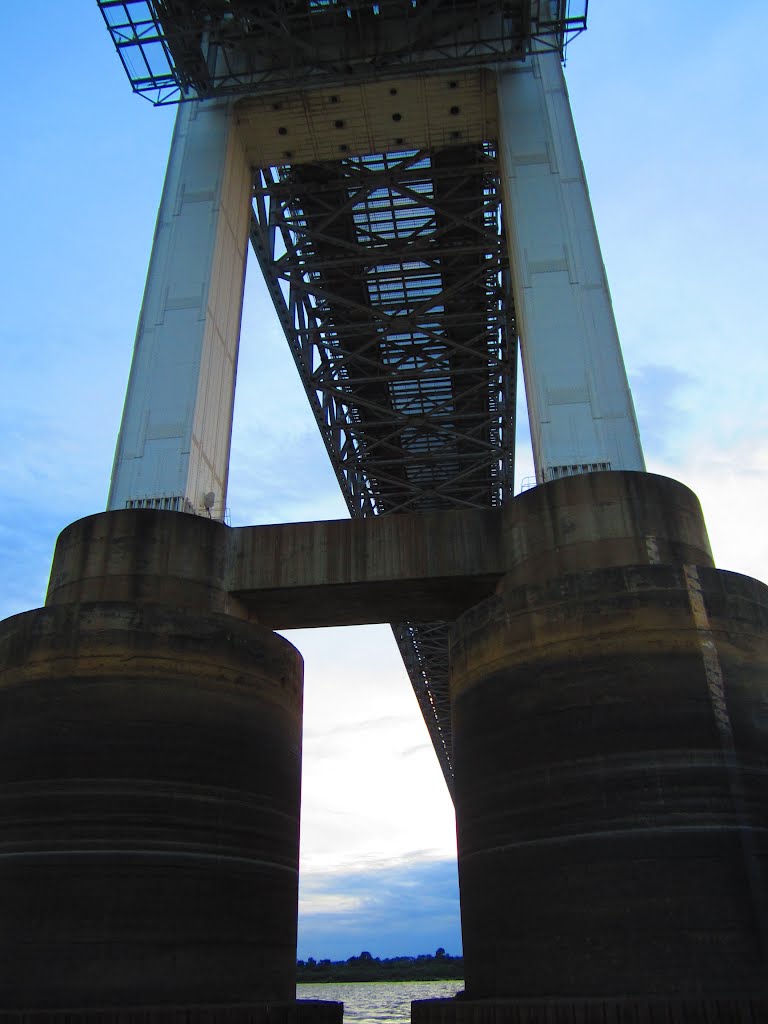 Estructura del Puente Angostura, Río Orinoco, Ciudad Bolívar - Venezuela by Alcione en Ciudad Bolívar