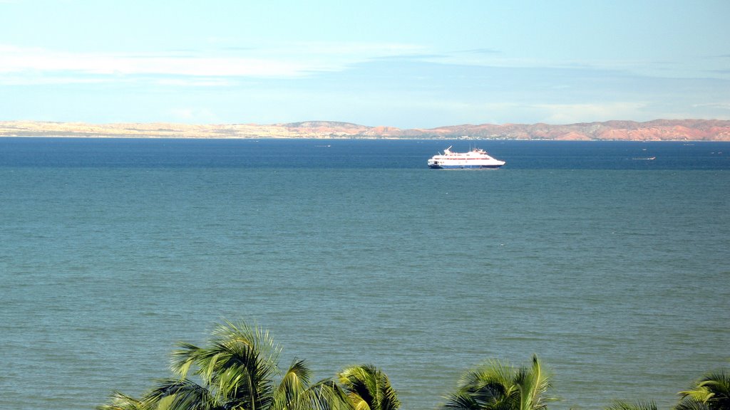 Los Bordones, Cumaná, Sucre, Venezuela by Guillermo Esteves