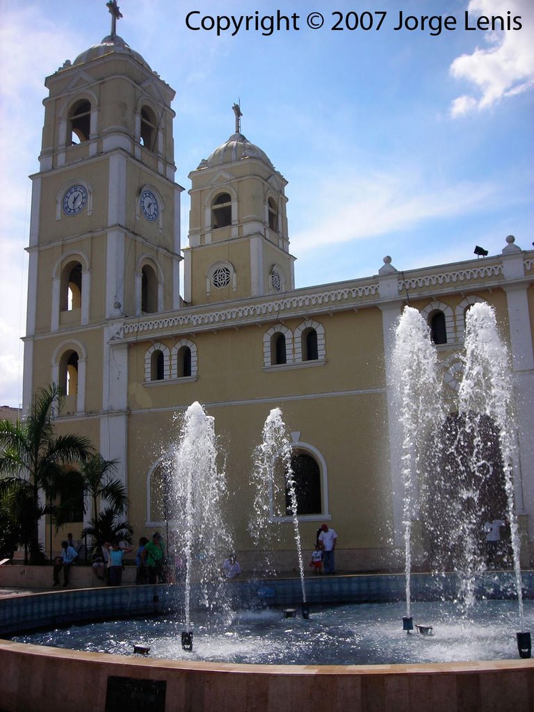 Fuente parque by Jorge lenis