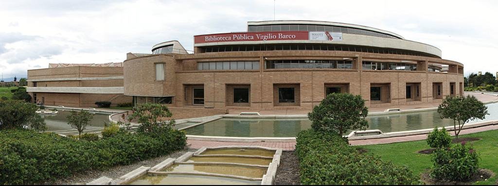 Bogotá Biblioteca Virgilio Barco by Jairo A Becerra T