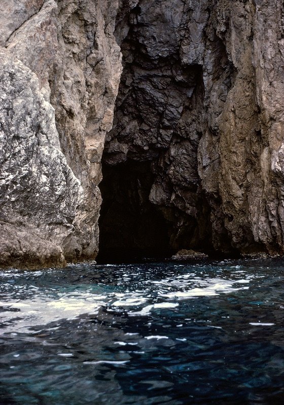 Lopud 1977 - Felsenhöhle an der Südküste by © Sonny☼