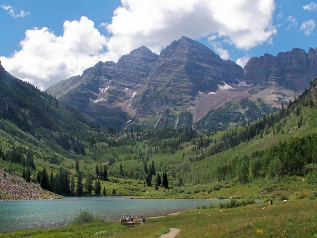 Maroon Bells     Aug 2007 by Gary Sharp