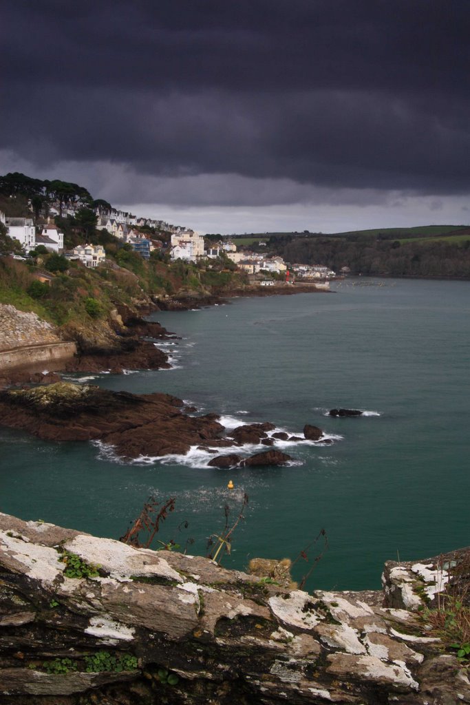 Fowey, from St Catherine's castle by www.pauldavoren.com