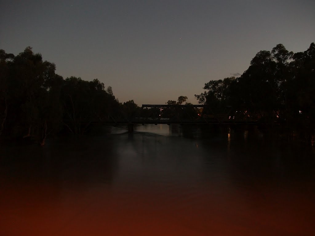 Hampden bridge at night. 4th March 2012 Wagga floods. by johncartwright302