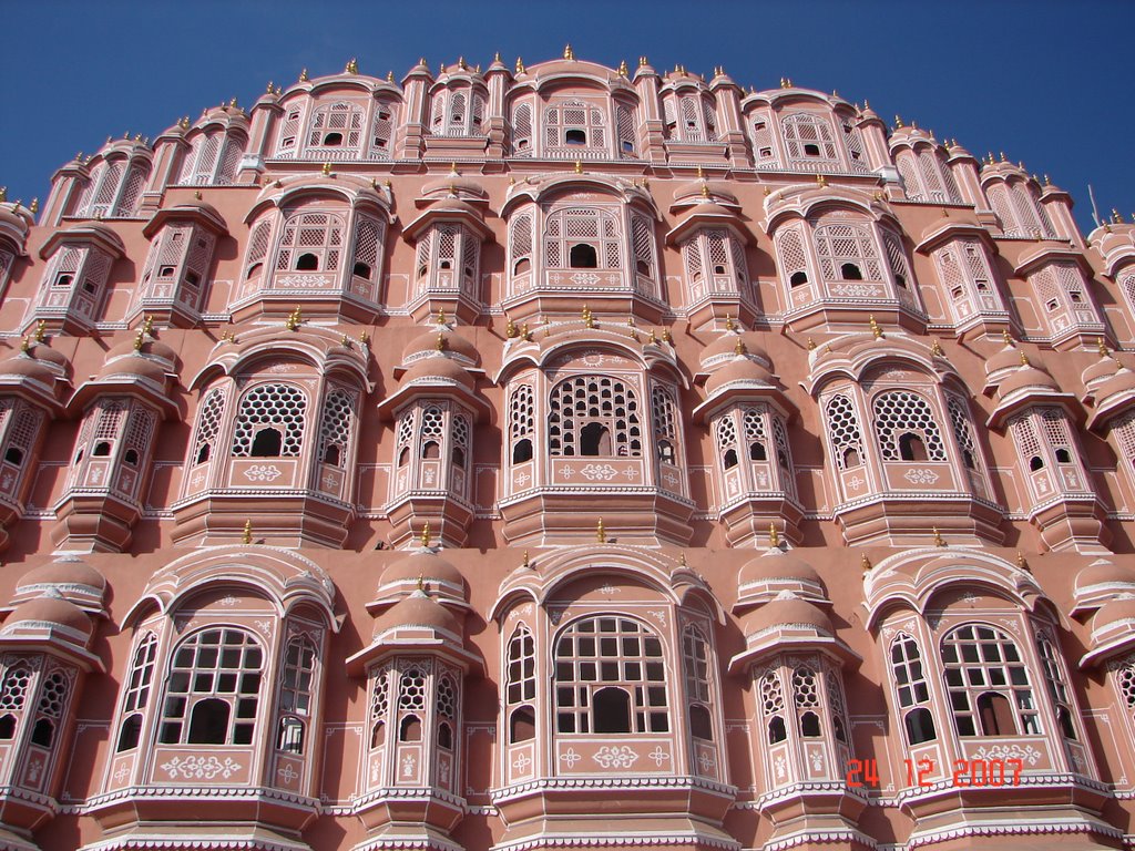 Jaipur, Hawa Mahal by Aruna_W