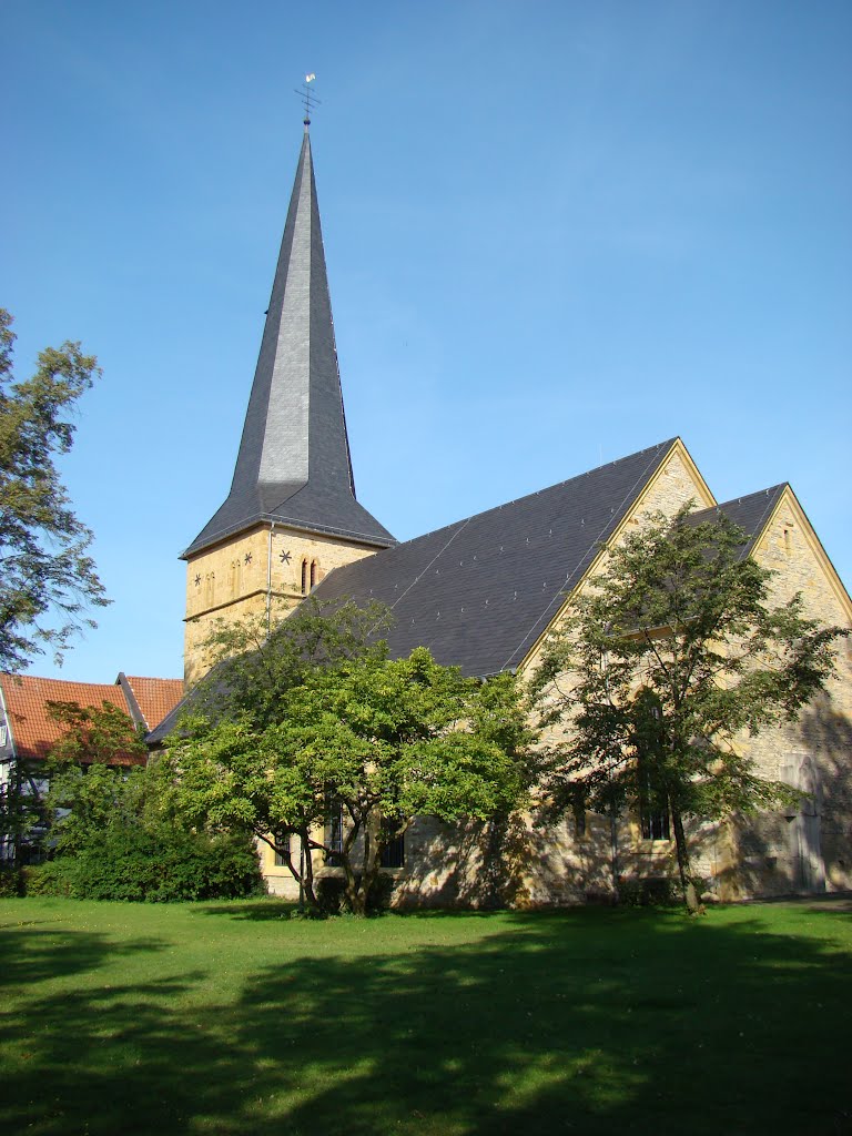 Gütersloh ( Apostelkirche ) Am Alten Kirchplatz. September 2011 by DortmundWestfalica