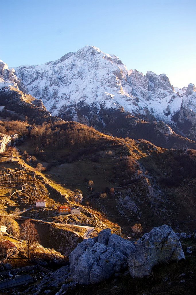 Sotres, Parque Nacional Picos de Europa, Cabrales, Asturias by Antonio Alba