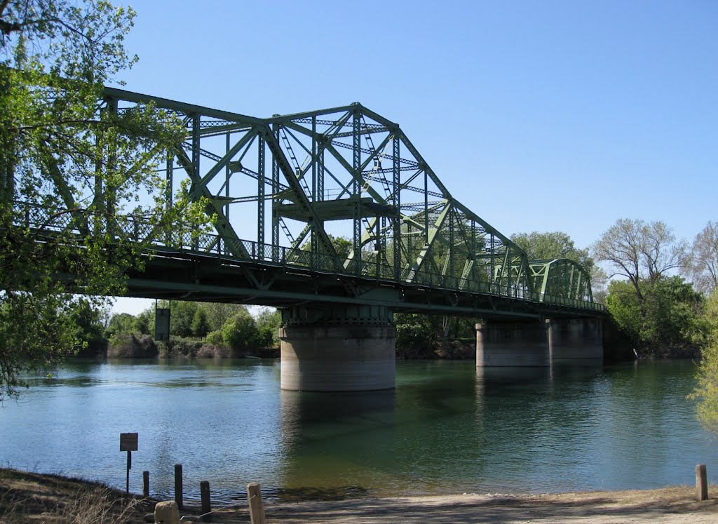 Sacramento Jibboom Street Bridge (4247a) by donbrr