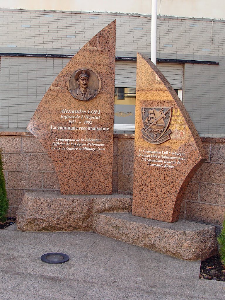 L'Hôpital (Moselle), monument Alexandre Lofi. by Jean-Marc Pascolo