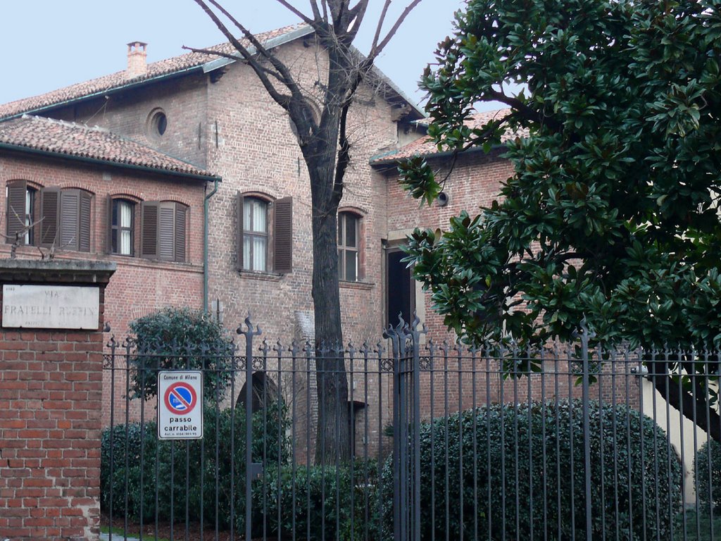 Santa Maria della Grazie (MI) - Chiostrino di accesso al Cenacolo Vinciano by ©Luigi Petrazzoli