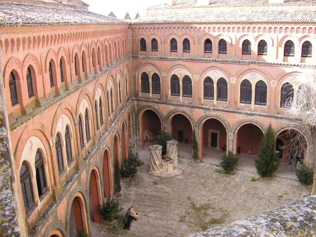 Castillo de belmonte, patio by antonio loeches