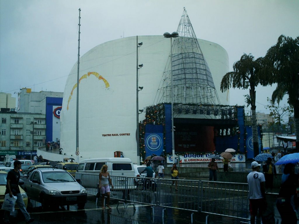 Teatp Оскар Нимейер Teatro Raul Cortez, em Duque de Caxias by Luiz Augusto Barroso