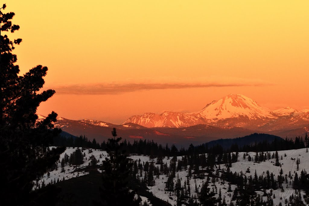 Lassen Peak by bcm79