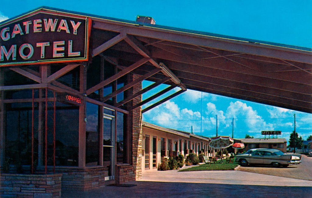 Gateway Motel in Killeen, Texas by ForwardLook