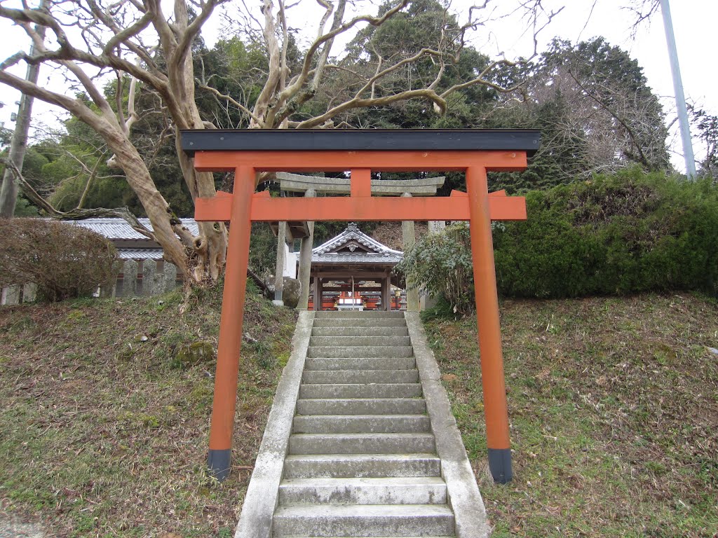 山辺郡山添村松尾・遠瀛神社　一の鳥居 by taka_neya