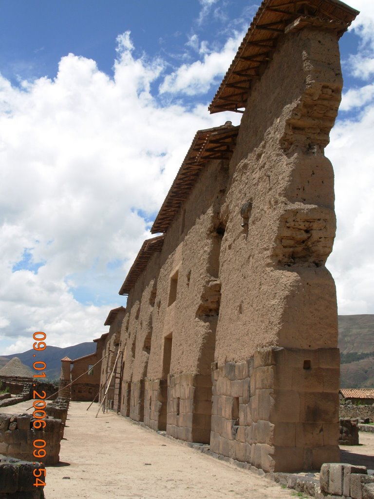 More Inca Walls towards Bolivia by David Holmes