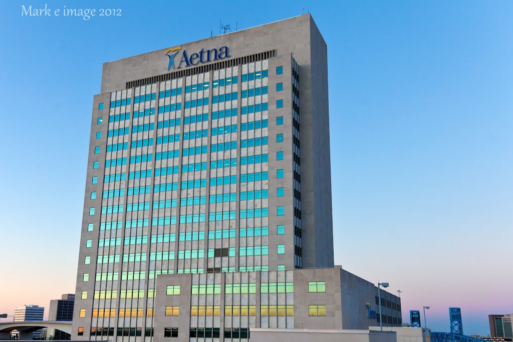 Aetna Building in Jacksonville Florida by Mark Kortum