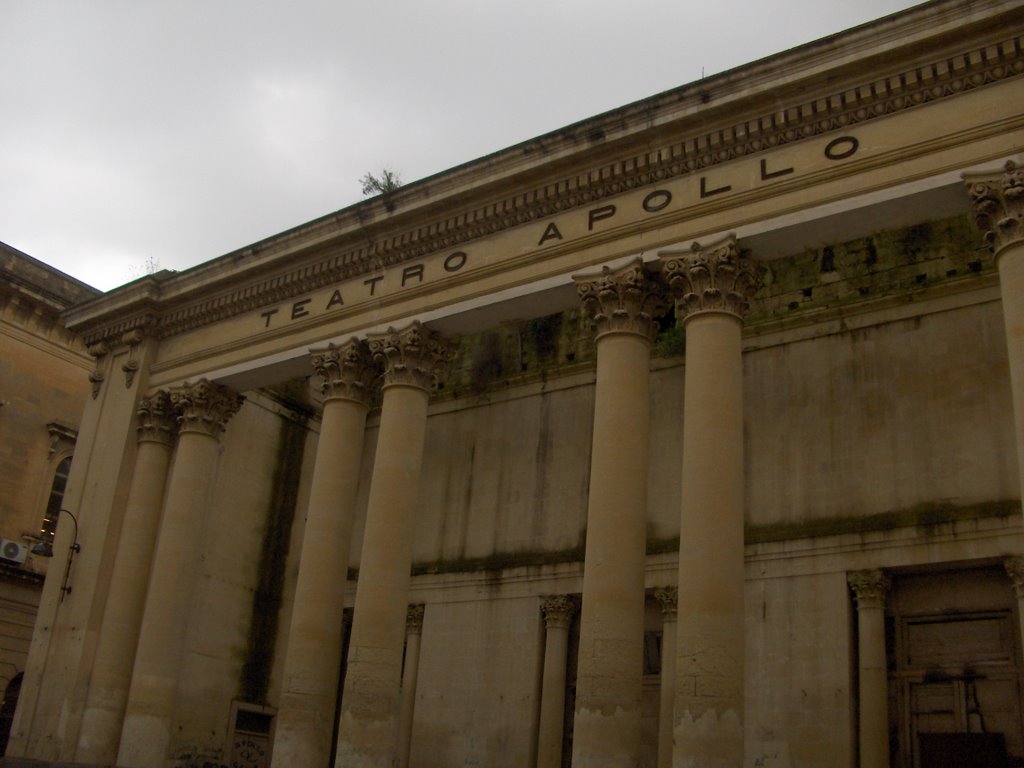 teatro apollo, lecce by simon.villasanta