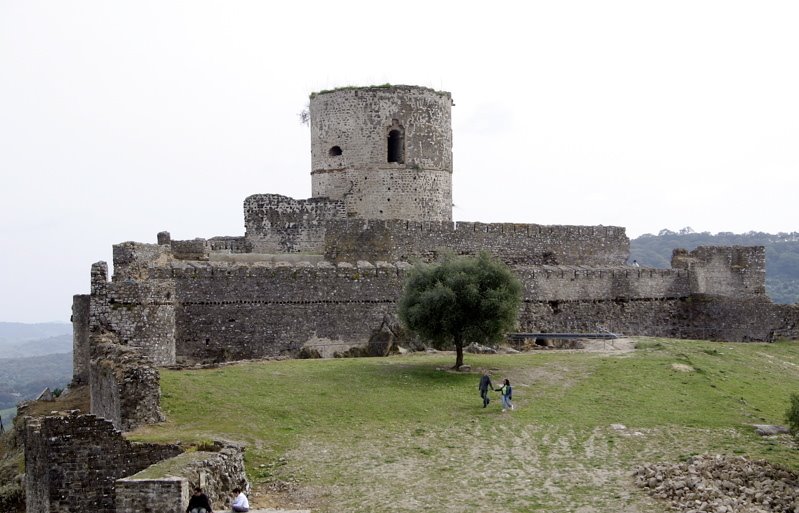 Castillo romano-árabe by Juanlu Gonzalez