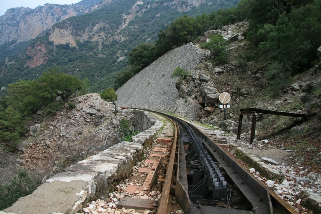 Cog railway Kalavrita-Diakofto 7 by Chris Karagounis