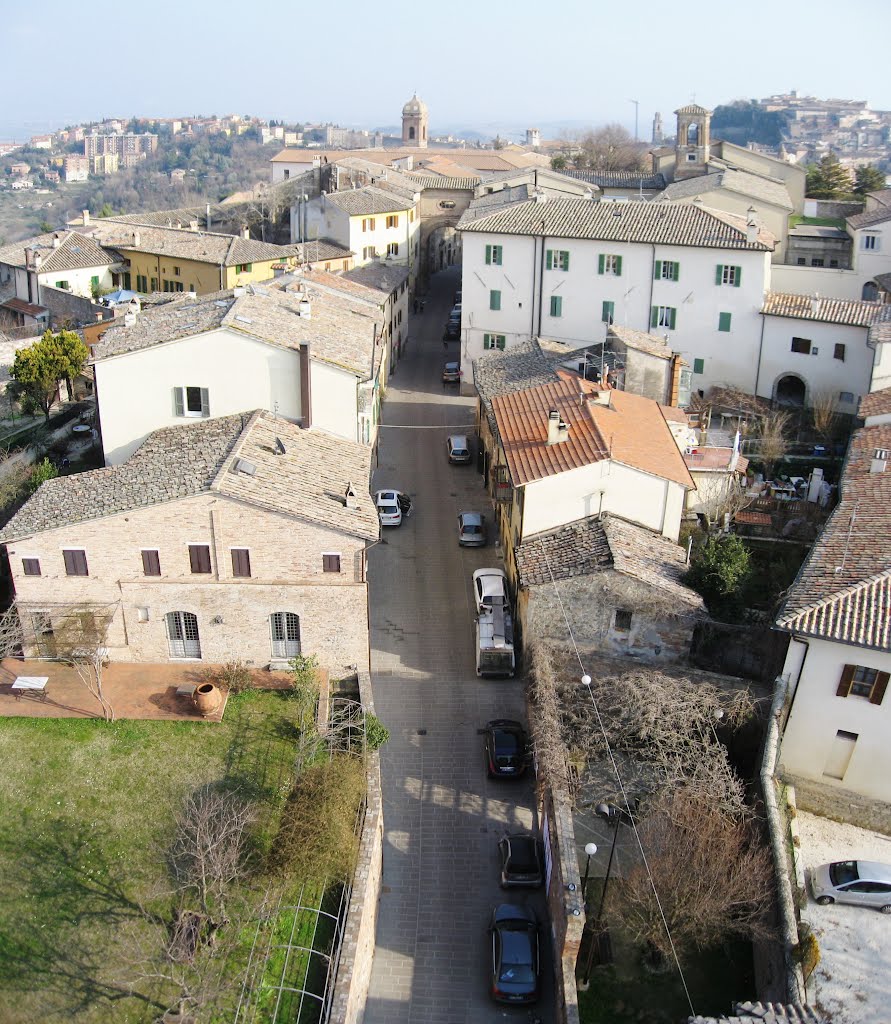 Corso Garibaldi visto dalla terrazza della Porta del Cassero by peolo88