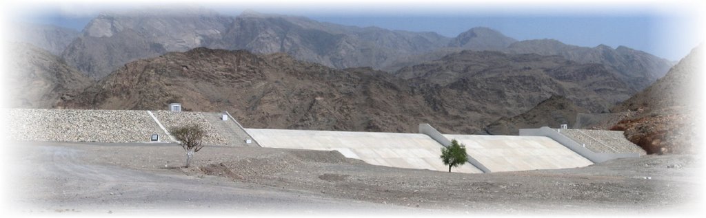 Khabb Dam (Northern enclave of Oman) by cfgrosskopf