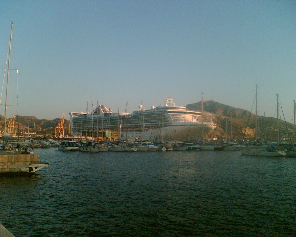 Golden Princess en Cartagena 2006 by juliangar65