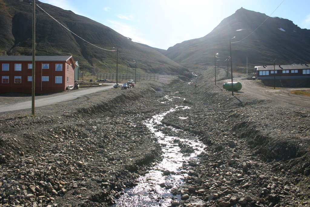 Longyearbyen, Svalbard and Jan Mayen by rvcnl