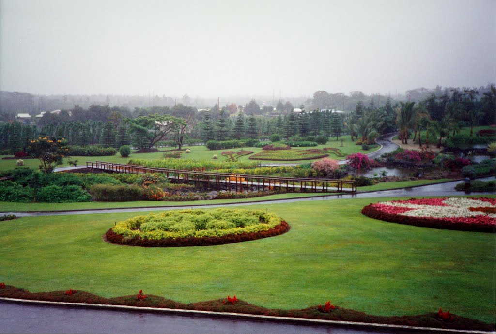 Floral Gardens at Hilo, HI by Scotch Canadian