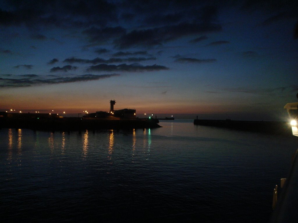 Boulogne Harbour Sunset from Speed One by Dave Esam