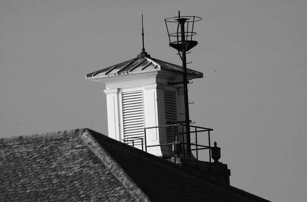 "signal beacon" east tilbury. essex. march 2012 by kinderbill