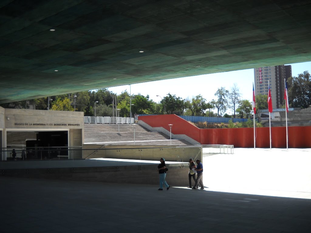 Acceso al Museo de la Memoria, Santiago by Juan Francisco Bustos