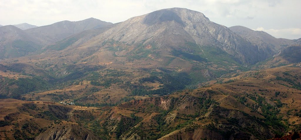 Çal, Doğanşar, Sivas by Çetin Çakır